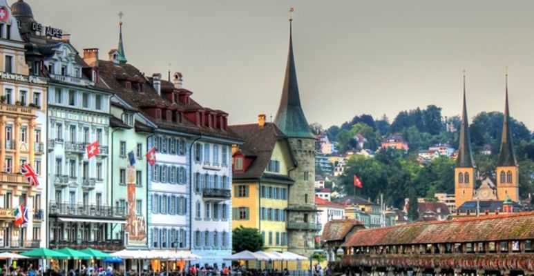  السياحة في سويسرا